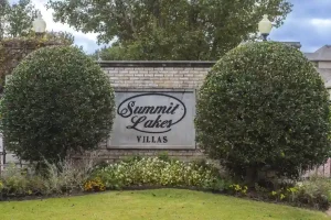 Summit Lakes Villas, Alameda St & Boulevard Du Lac, Norman, OK